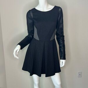 Stella & Jamie, black/grey leather , crochet knit sleeves A-line dress size M